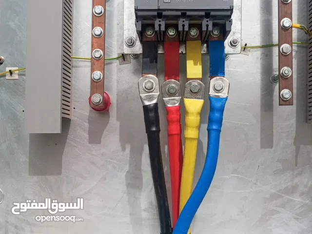 خدمات كهربائيه ..صيانه وإنشاءات