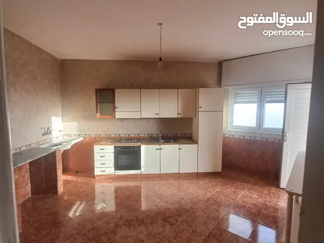 200 m2 5 Bedrooms Apartments for Rent in Tripoli Eastern Hadba Rd