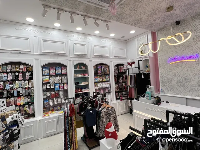 محل مؤثث للايجار سرقفلية موقع مميز على الشارع الرئيسي في الغزالية