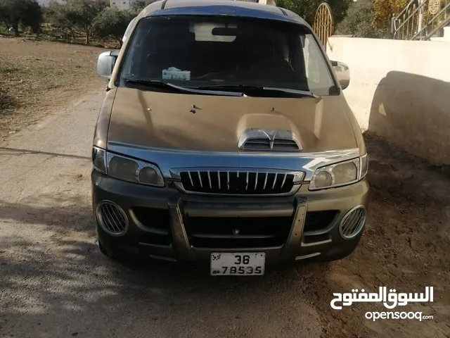 Hyundai H1 2001 in Al Karak