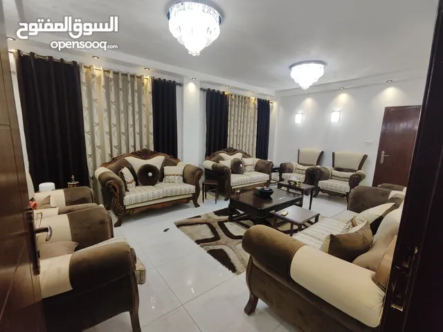 200 m2 More than 6 bedrooms Apartments for Sale in Zarqa Al Tatweer Al Hadari Rusaifah