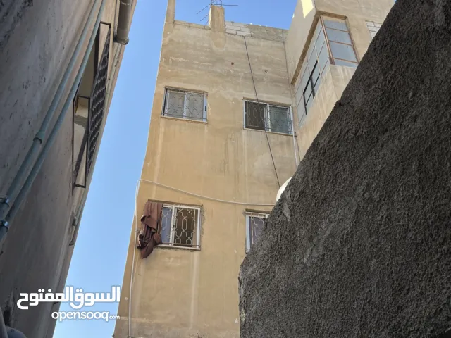  Building for Sale in Zarqa Al ghweariyyeh