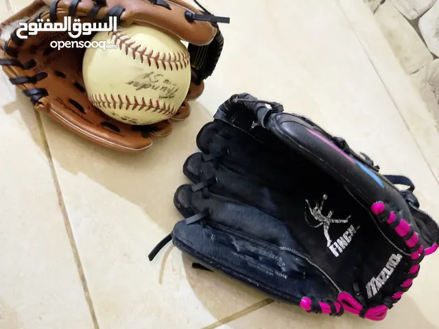 طقم بيسبول اصلي بحالة الوكالة