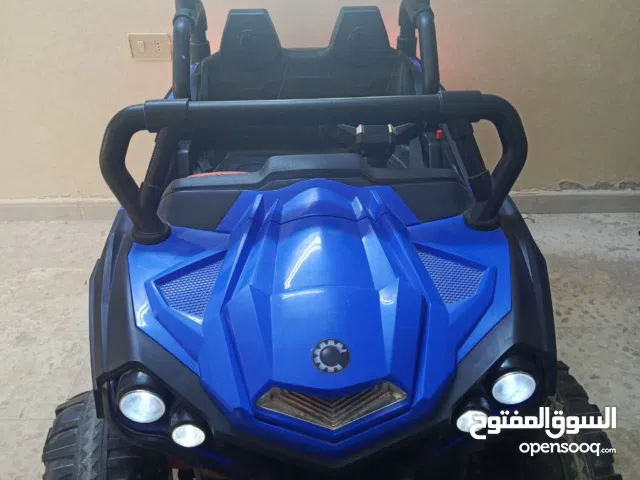سيارة اطفال كهربائية في حالة ممتازة