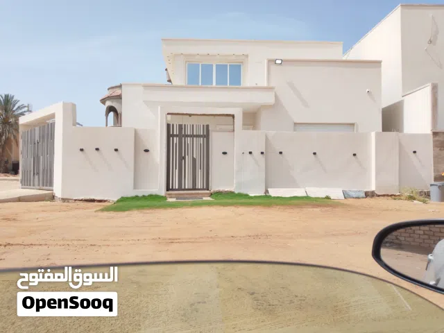 منزل في جنزور الساحلي بعد سوق الخضرة