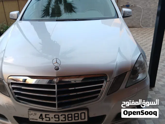 2010 مرسيدس بنز الفئة-E E 200