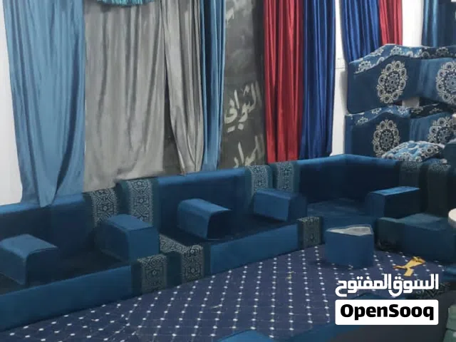 يوجد لدينا مجلس منهن 11متر ضغط ارتفاعه 20على 25