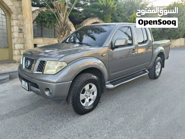 2015 Nissan Navara LE