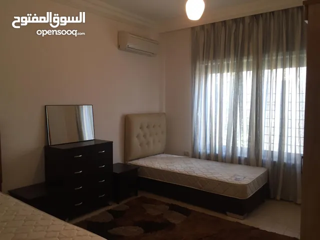 200 m2 3 Bedrooms Apartments for Rent in Amman Um Uthaiena