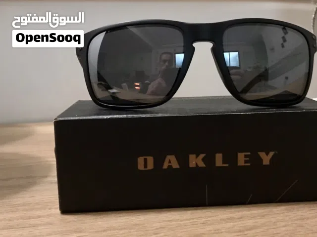 نظارة أمريكي ماركة OAKLEY