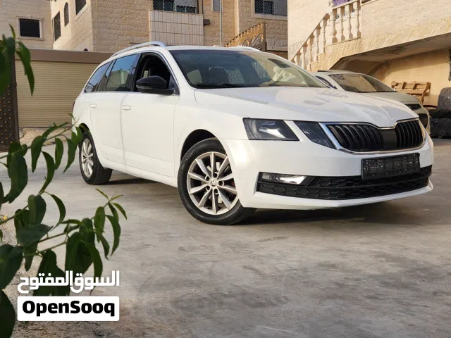 2016 سكودا اوكتافيا RS
