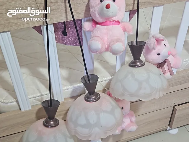 ثريه اطفال حاله ممتاز استعمال بسيط