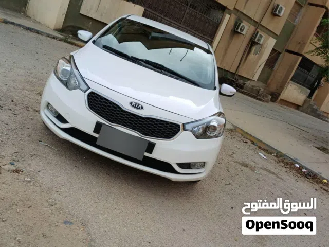 Used Kia Cerato in Tripoli