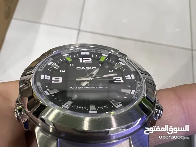 للبيع ساعه كاسيو رقميه مع ديجيتال استخدام نظيف جدا مع ضمان البيع لمدة عام