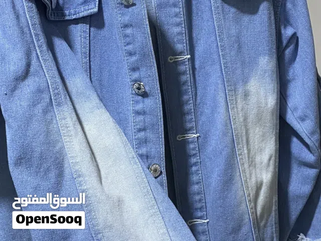 جاكيت لون ابيض وازرق متوفر قياس S M L XL