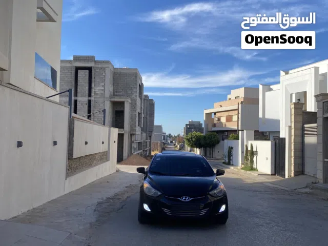2013 هيونداي النترا Limited