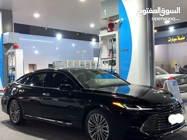 Used Toyota Avalon in Taif