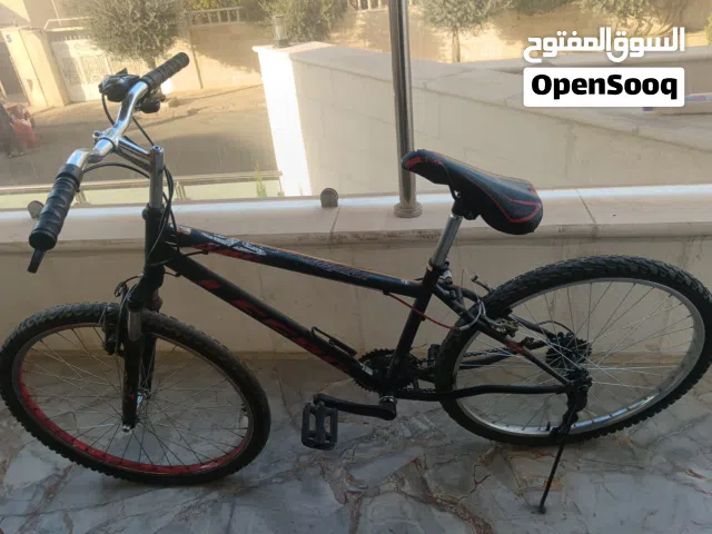 دراجه هوائيه مستعمله قياس 26 بحاله جيده بغيارات مصانه بالكامل