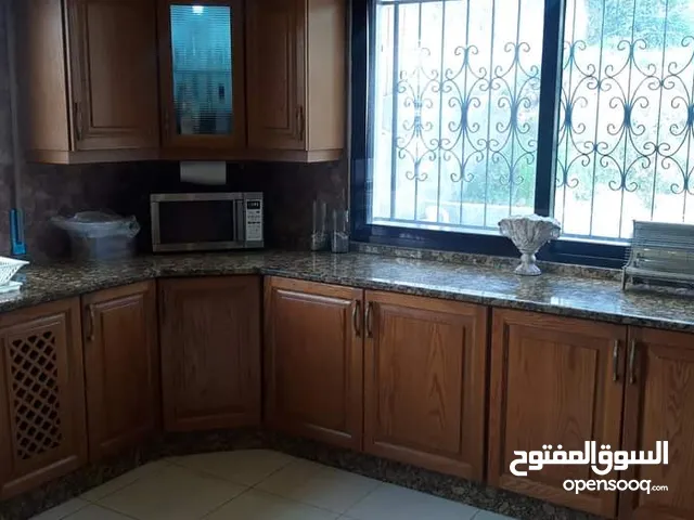 245 m2 3 Bedrooms Villa for Sale in Amman Naour