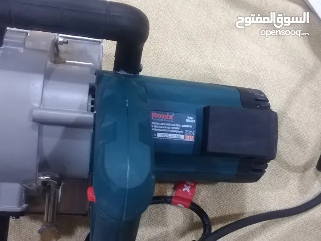 ماكينة حفر تمديدات كهرباء وتمديدات صحيه شبه وكاله صناعه ايرانيه وليست صناعه صينيه للبيع لعدم الحاجه