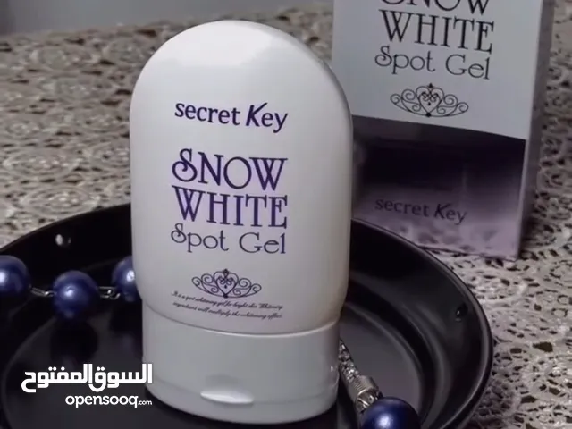 جل سنو وايت الكوري Snow White لتفتيح الجسم والمناطق الداكنة