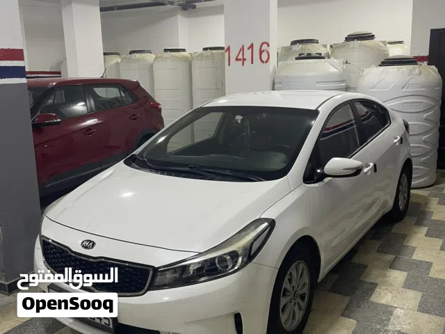2018 كيا K3 Standard