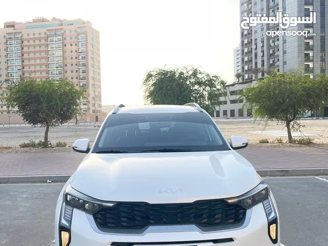 Sedan Kia in Dubai