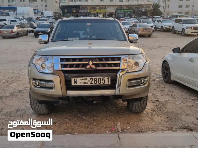 ميتسوبيشي باجيرو بلاتينيوم 2016