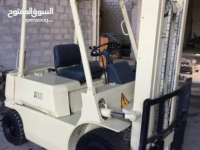 رافعه شوكية  2  طن  جك وسط