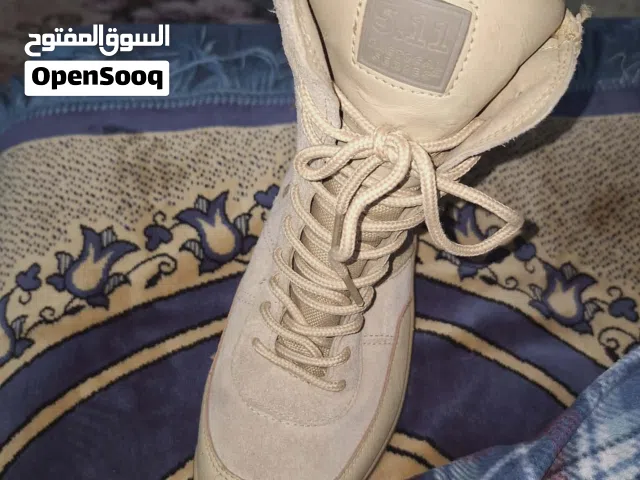 بسطار 511 لون بيج