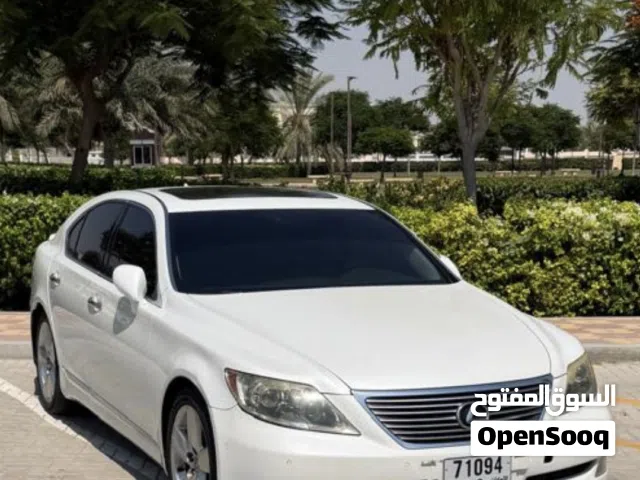 Used Lexus LS in Ajman
