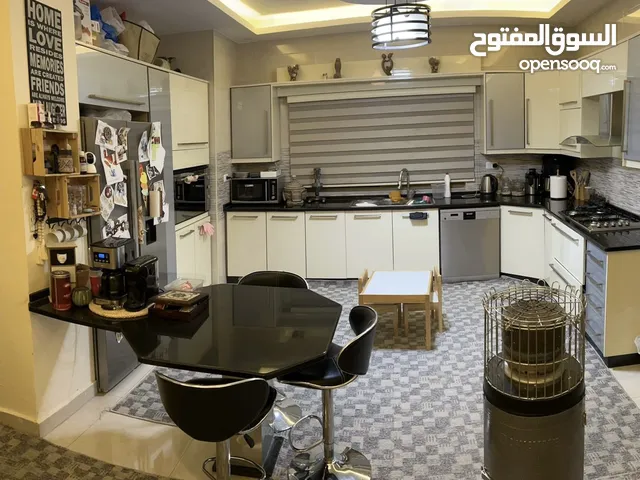 155 m2 4 Bedrooms Apartments for Sale in Amman Shafa Badran