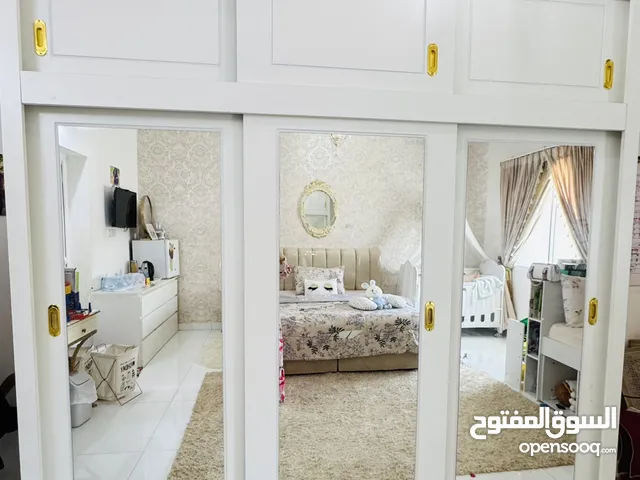 كبت ملابس استعمال بسيط