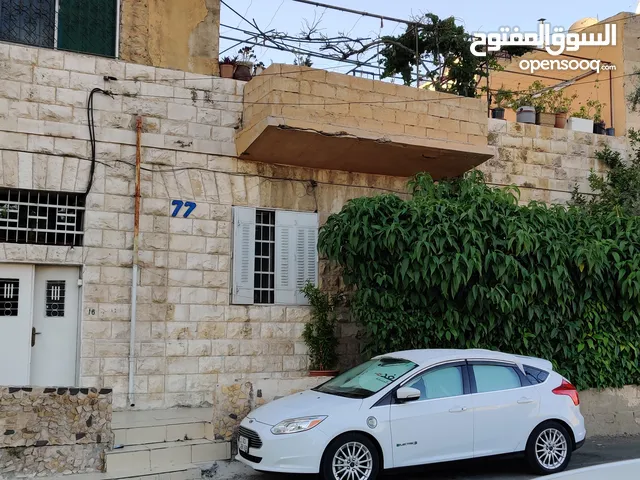 256 m2 More than 6 bedrooms Townhouse for Sale in Amman Other