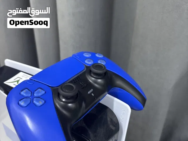 للبيع جهاز تحكم سوني 5 أزرق (يعمل كسوني 4)