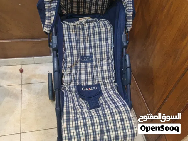 عربة أطفال ماركة Graco