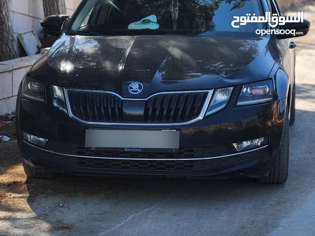 سكودا ستيشن ترخيص 19