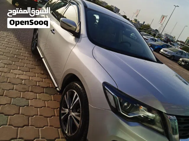 2018 نيسان باثفايندر SV
