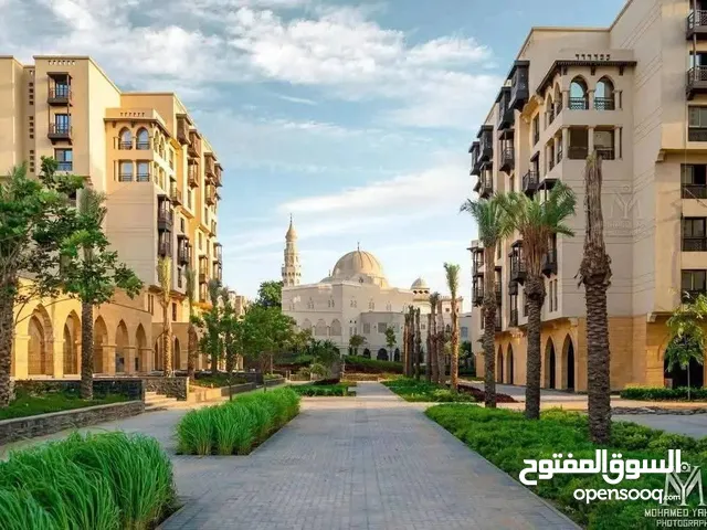شقه ريسيل لقطه للبيع كمبوند أرابيسك_الفسطاط بسعر_الطرح_القديم تشطيب_سوبر_لوكس استلام_فوري مساحة