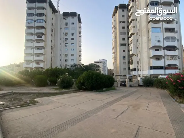 شقة للبيع في زاوية الدهماني عمارات الدكاترة الدور الخامس موقع ممتاز