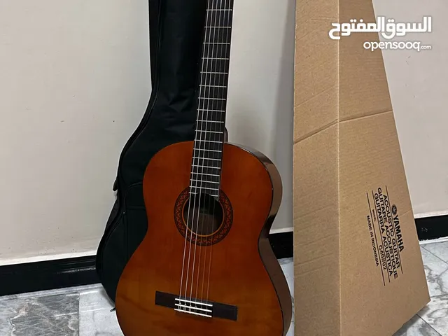 گيتار ياماها c40