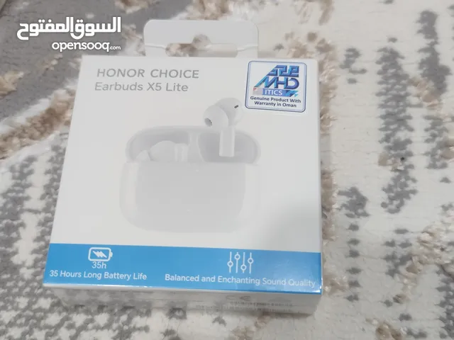 سماعة واسبيكر . headphone and speaker from Honor