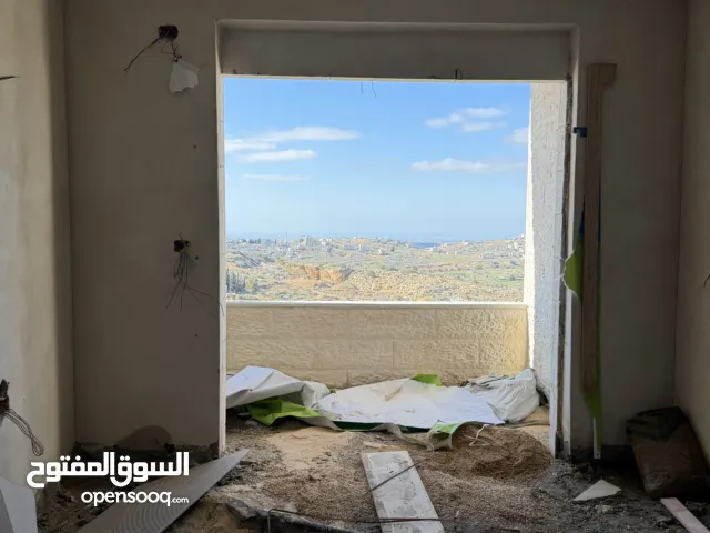 شقة للبيع بيرزيت مقابل الجامعة