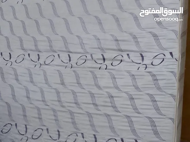 فرشة مزوج بحالة الجديد للبيع