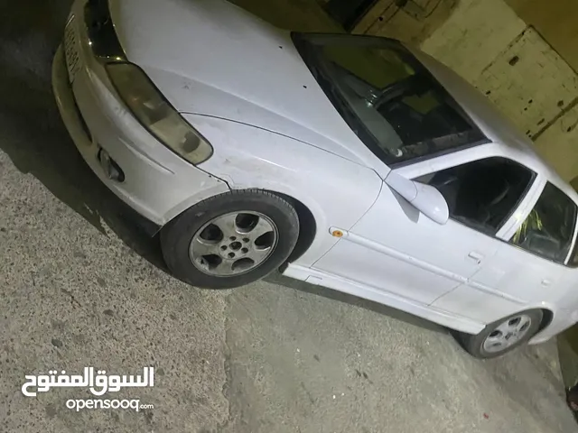أوبل فيكترا مديل 99
