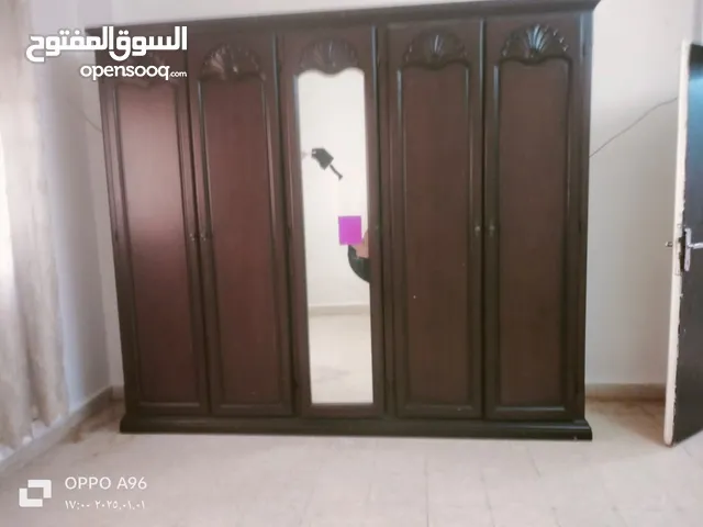 خزانه خشب زان ثقيل