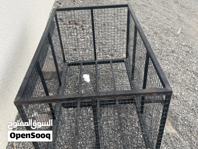 سله حديد أو صندوق حمل خلفي