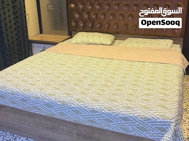للبيع غرفه نوم تركيه عدد القطع 8 قطع