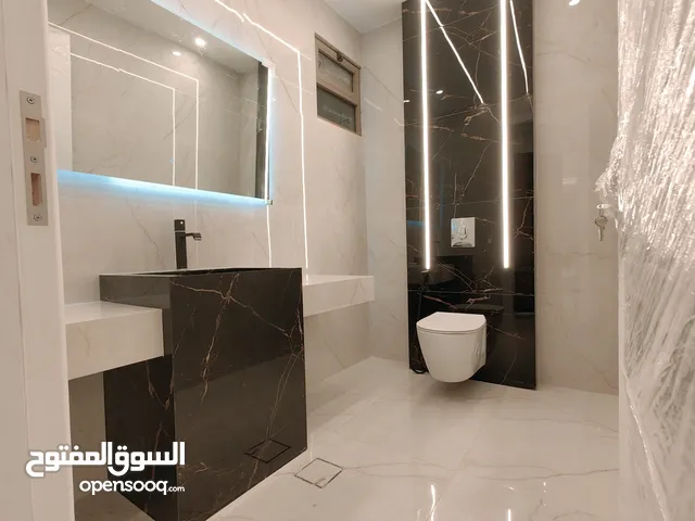 300 m2 5 Bedrooms Apartments for Sale in Amman Jubaiha