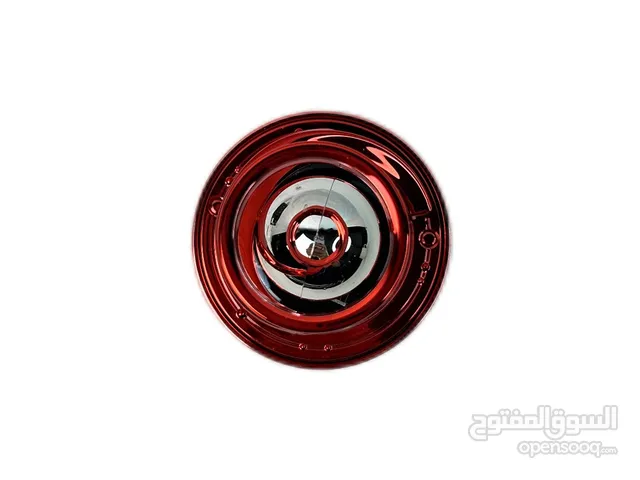 معطر سيارة يعمل علئ الطاقة الشمسية شكل جميل وعصري ويستطيع بخ العطر الئ كل السيارة ويعطي رائحة فواحة